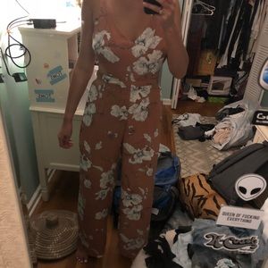 Never before worn pants jumpsuit